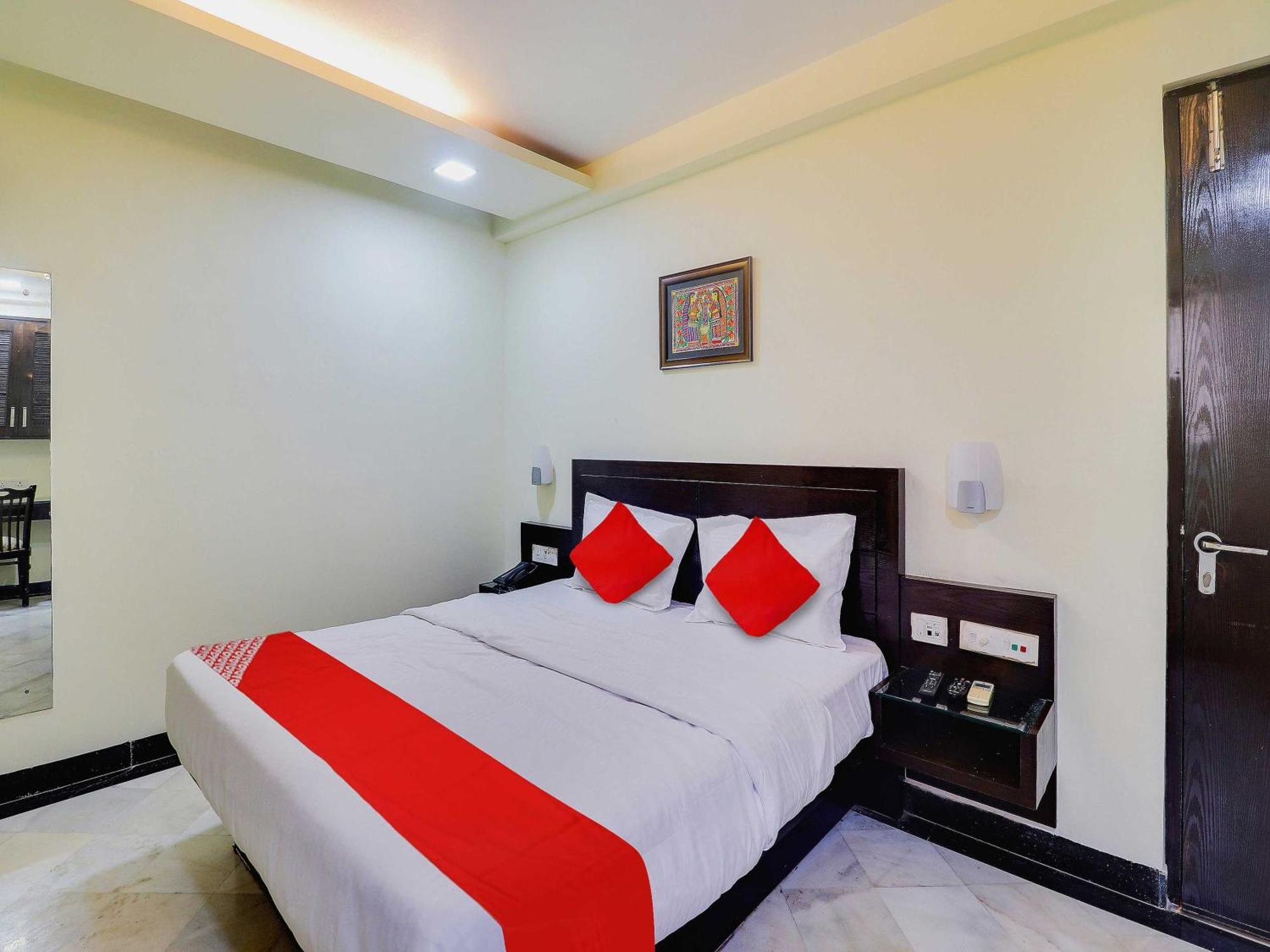 Oyo Flagship Hotel Rudra Palace 아그라 외부 사진