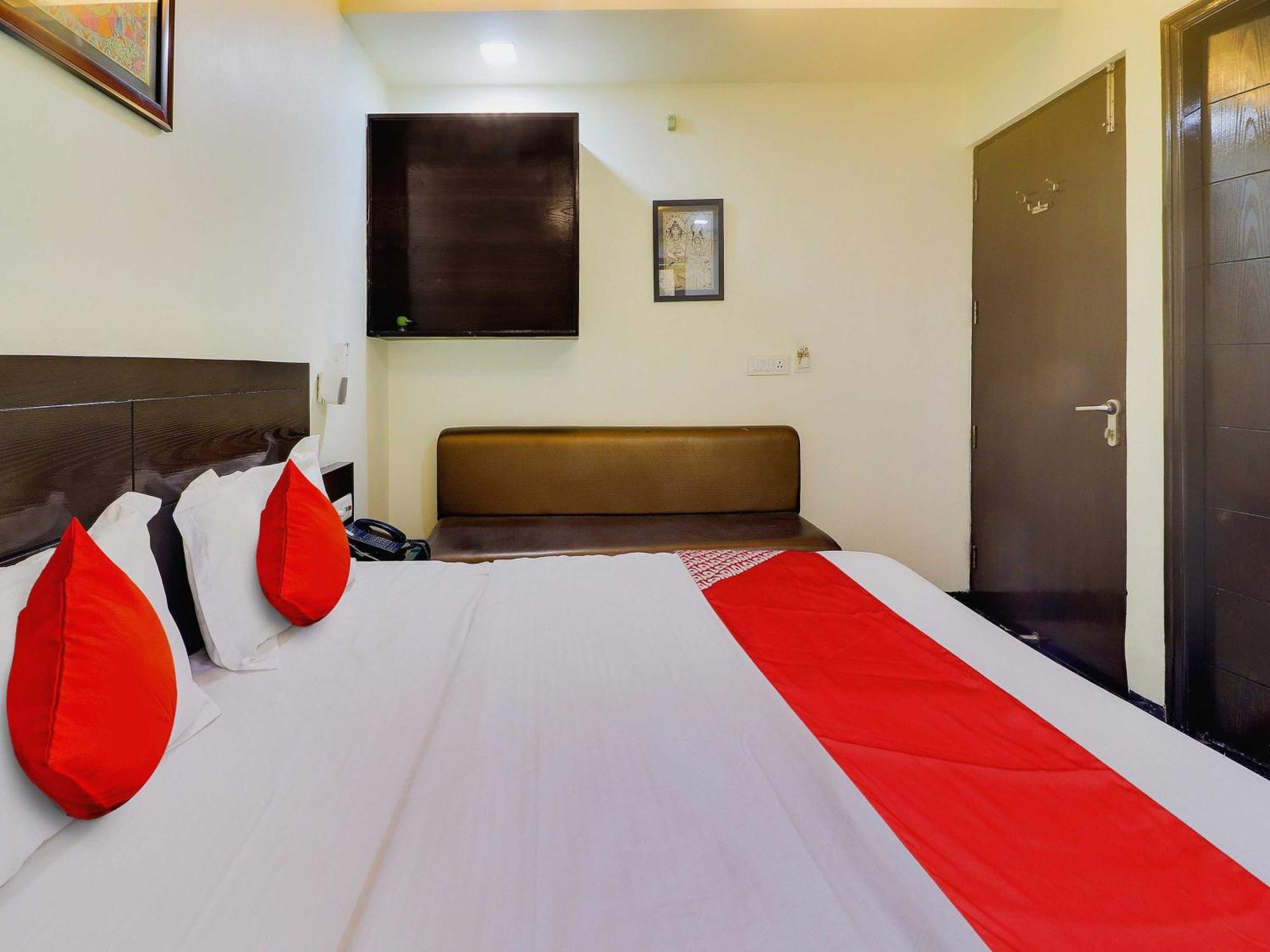 Oyo Flagship Hotel Rudra Palace 아그라 외부 사진