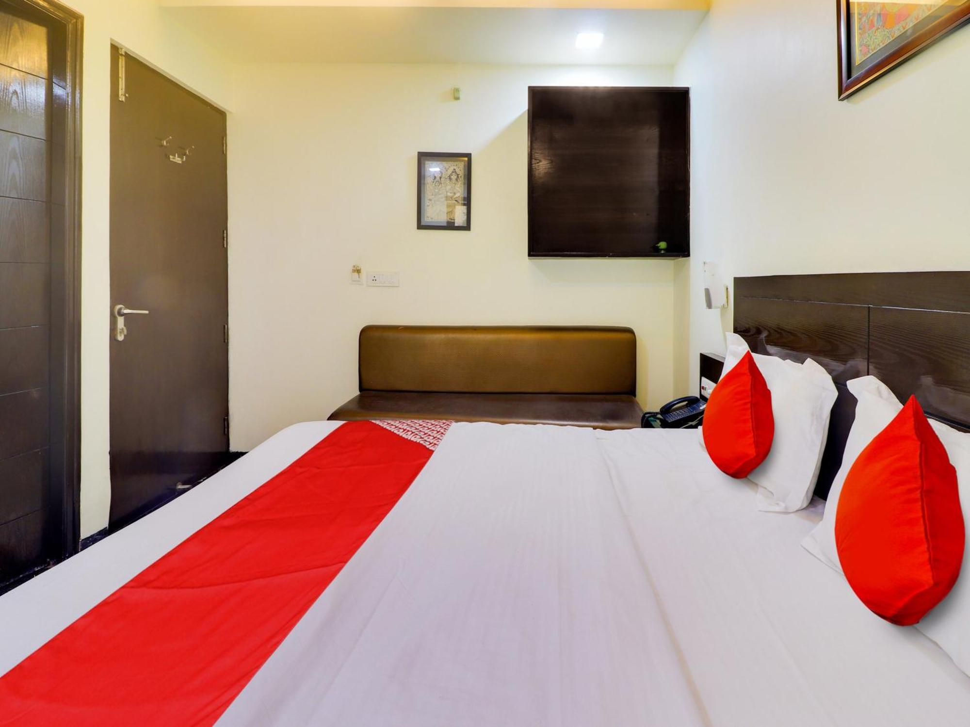 Oyo Flagship Hotel Rudra Palace 아그라 외부 사진