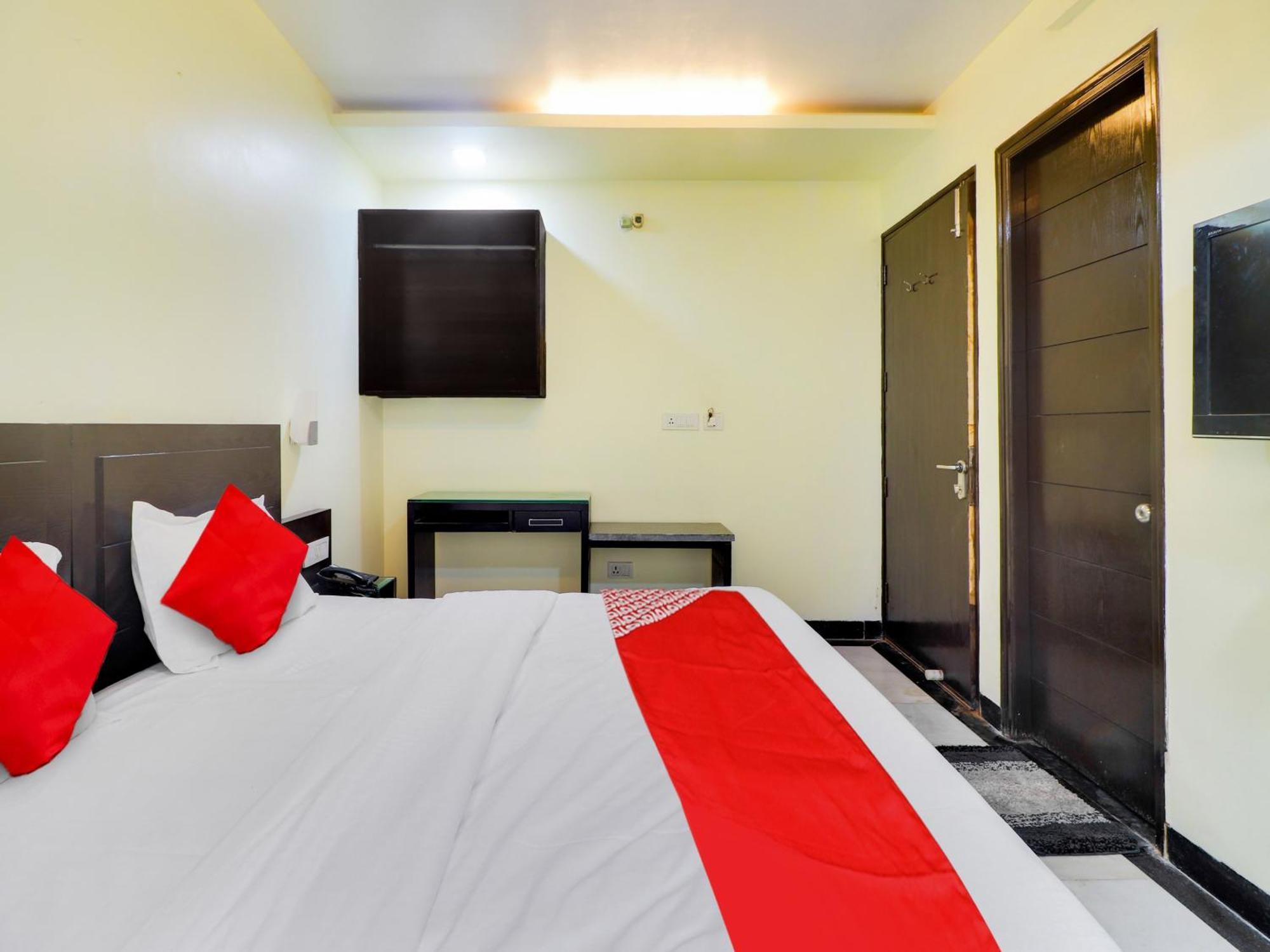 Oyo Flagship Hotel Rudra Palace 아그라 외부 사진